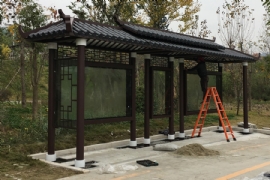 仿古候車亭讓整個(gè)城市的建筑風(fēng)格更加和諧