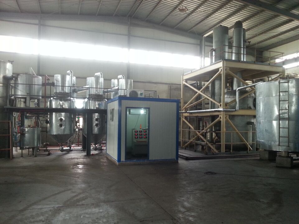 河南雙誠(chéng)環(huán)境科技專業(yè)生產(chǎn)單效，多效蒸發(fā)器